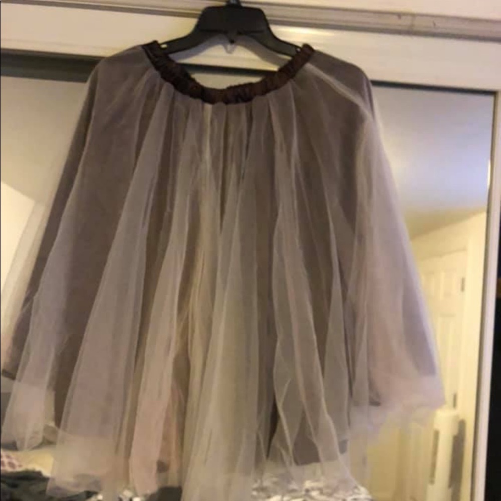 Beige midi tulle skirt